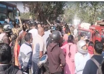 दर्दनाक हादसा, निजी बस की चपेट में आने से युवक की मौत…2 बच्चों के सिर से उठा पिता का साया